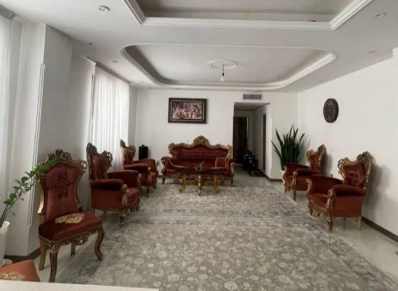 املاک پرندفاز۰خیابان نقش جهان